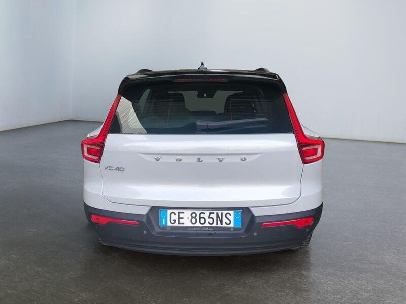 Volvo XC40 T2 Momentum Core