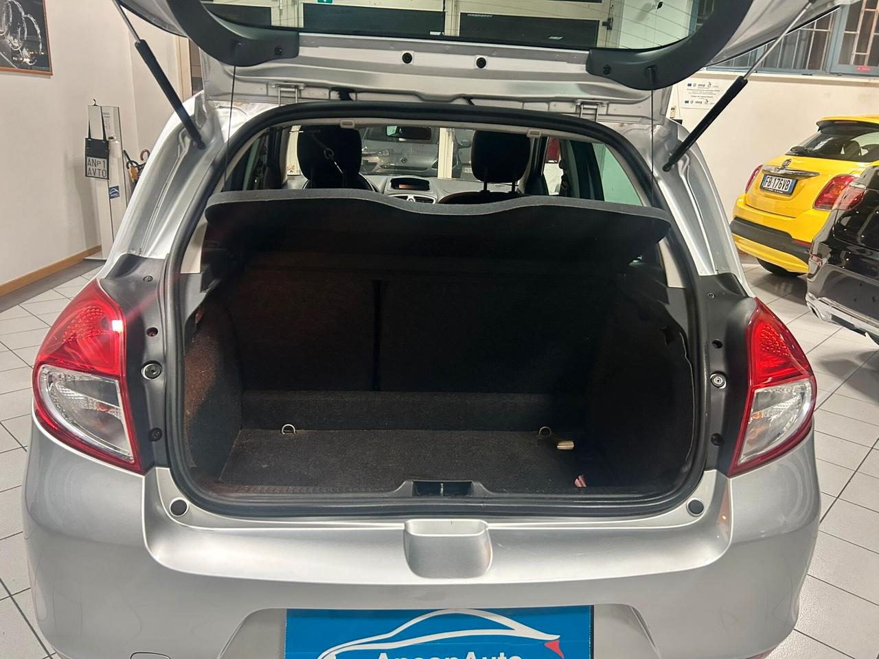 Renault Clio 1.2B SOLO 51.000KM 2011