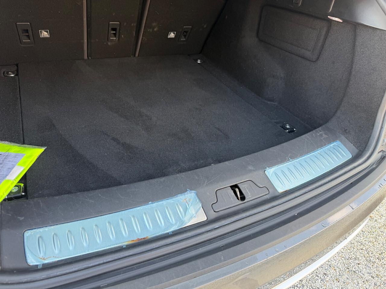 Range Rover Velar 2.0D I4 240 CV R-Dynamic HSE