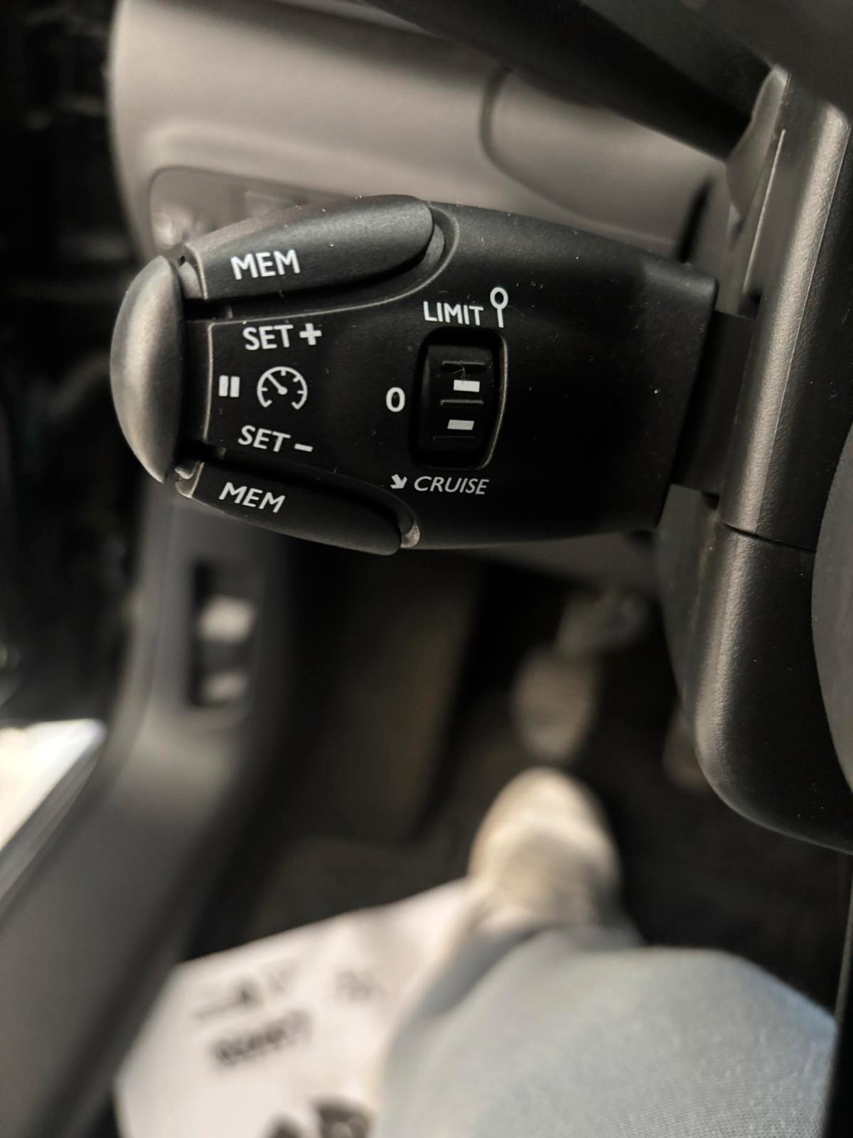 CITROEN C3 ANNO 2017 DS 1.6 HDI ADATTA NEOPATENTATI KM 97 MILA