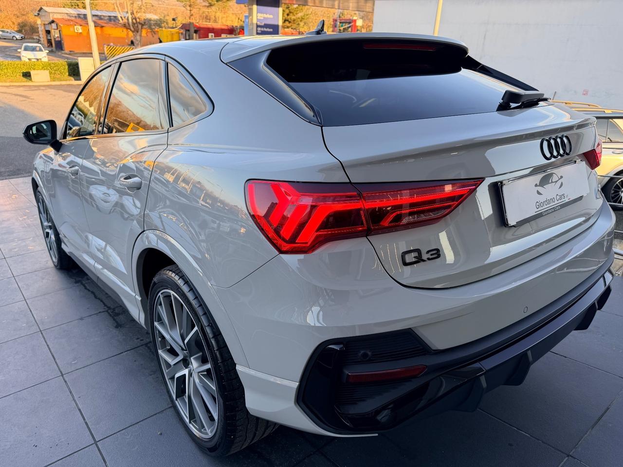 Audi Q3 SPB 40 TDI quattro 200cv S tronic line edition gesso