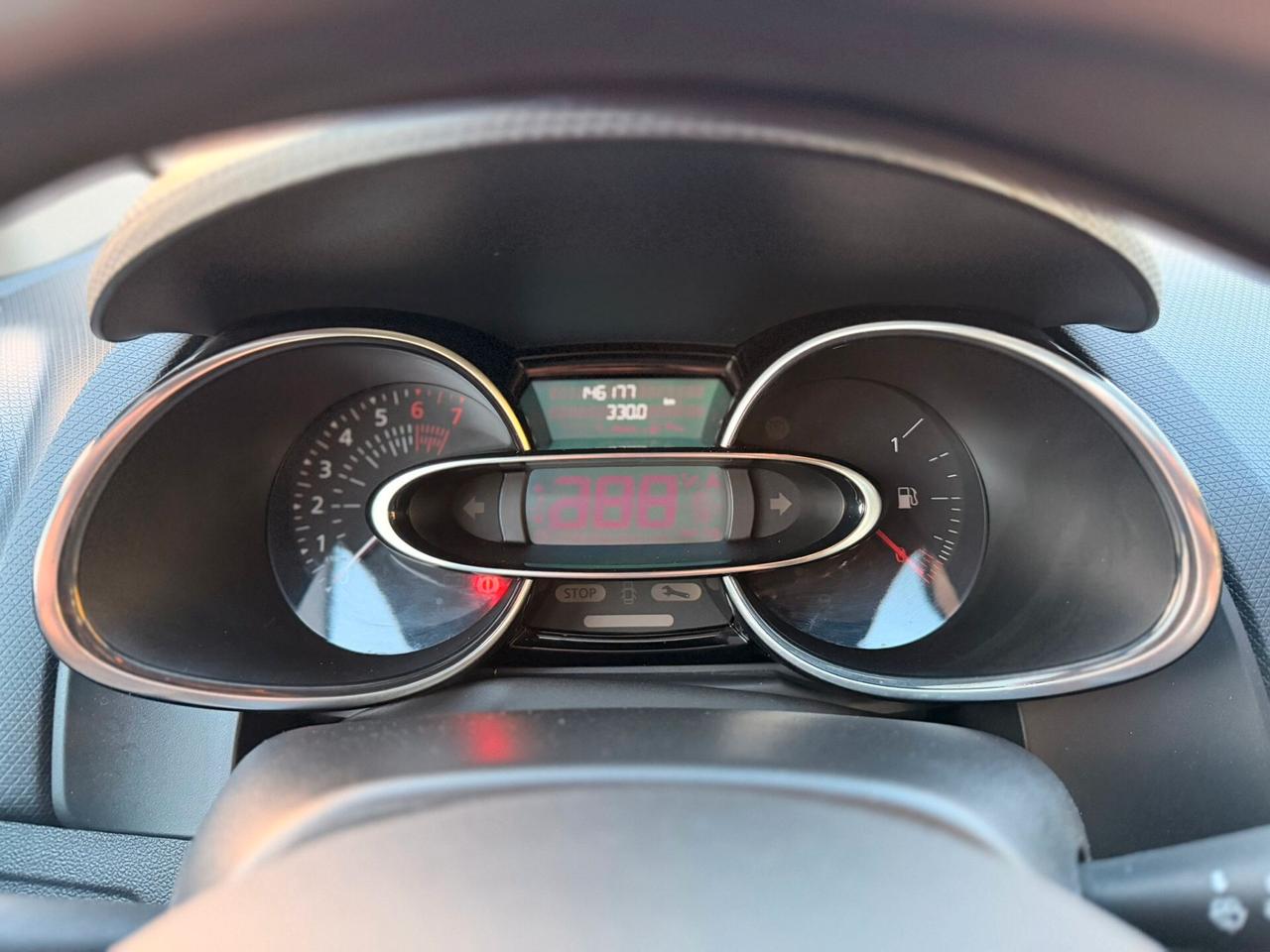 Renault Clio TCe 12V 75 CV 5 porte Moschino Intens