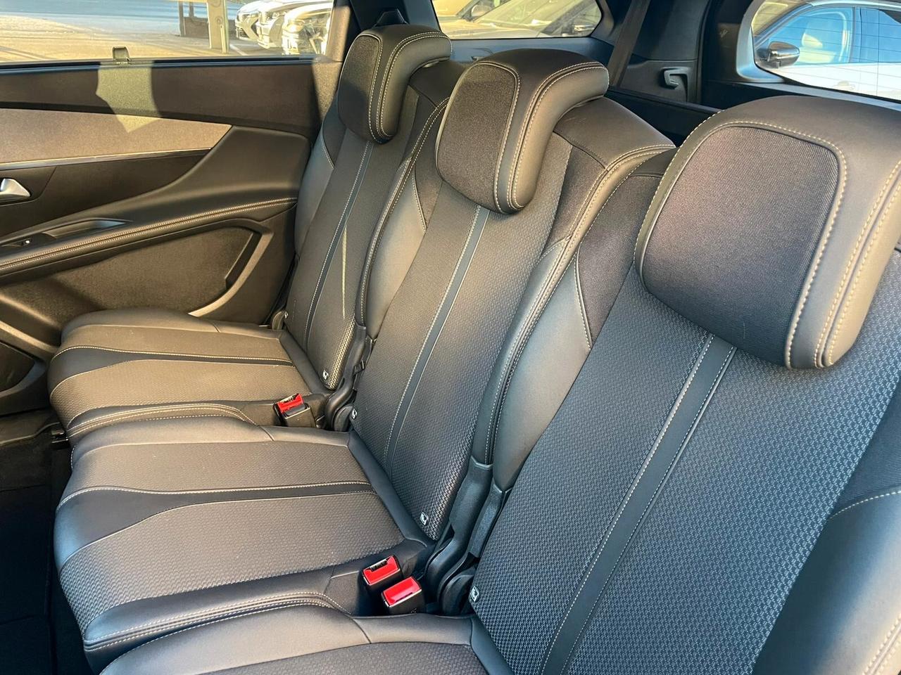 Peugeot 5008 BlueHDi 130 S&S EAT8 Allure Pack