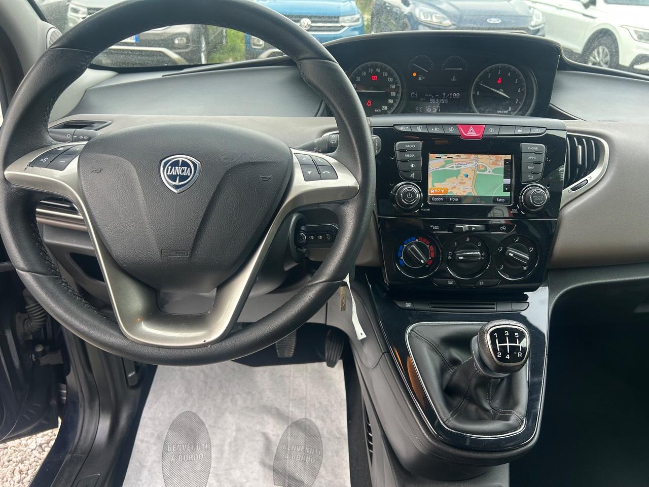 Lancia Ypsilon 1.2 5P *95000KM* NAVI Opening Edition