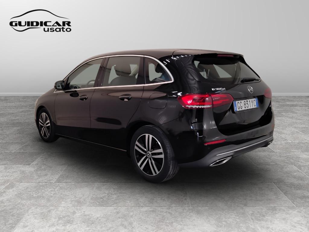 Mercedes-Benz Classe B - W247 2018 - B 180 d Sport auto