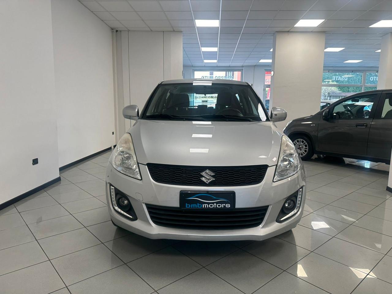 Suzuki Swift 1.2 VVT 4WD 5 porte B-Cool Bi-Color