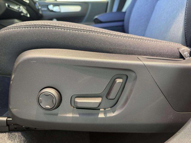 VOLVO XC40 B3 PLUS DARK AUTOMATICA KM0
