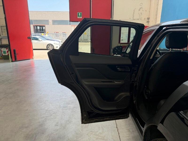 JAGUAR F-Pace (X761) F-Pace 2.0 D 180 CV ...