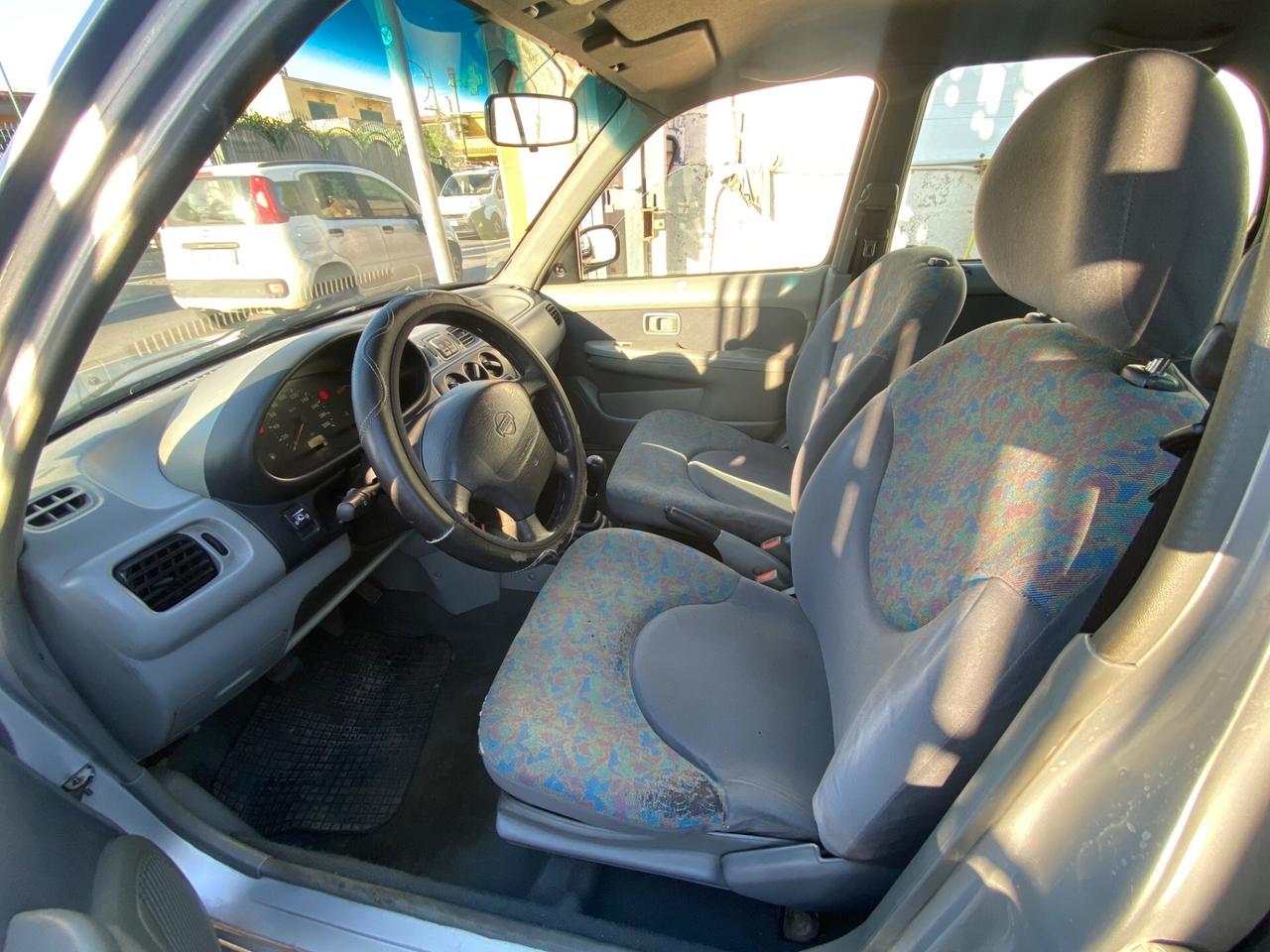 Nissan Micra 1.0i 16V cat 5 porte GPL