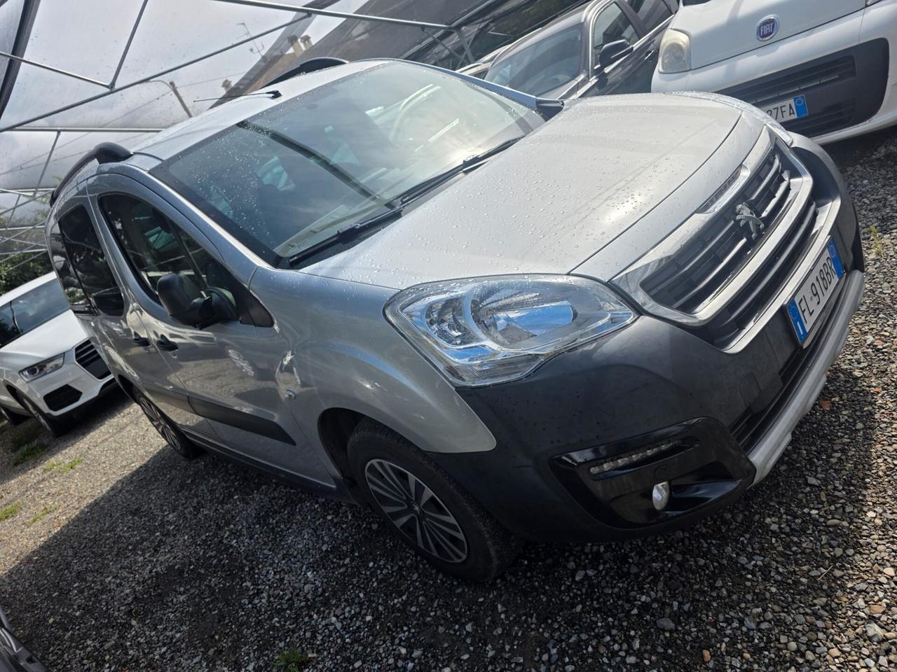 Peugeot Partner BlueHDi perfetta e garantita 12 mesi