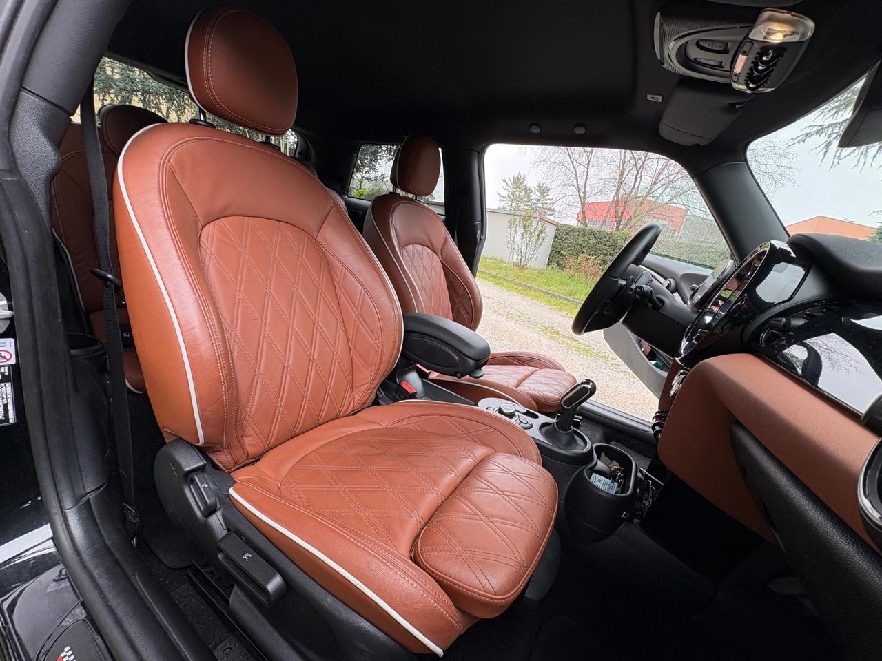 MINI John Cooper Works 2.0 231cv auto