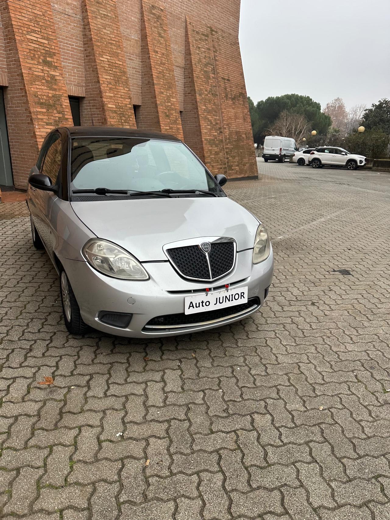 Lancia Ypsilon 1.2 Argento