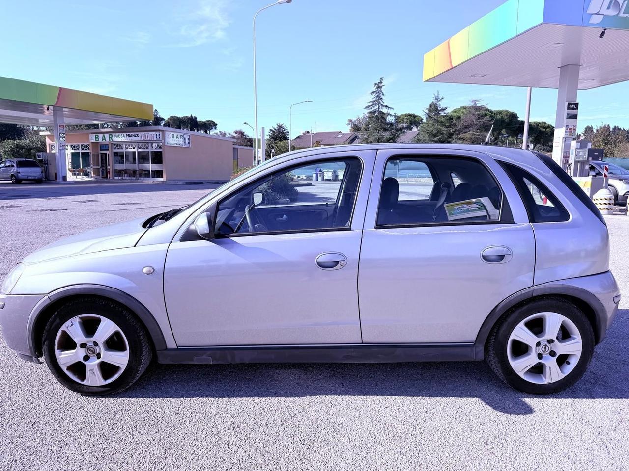 Opel Corsa 1.2i 16V cat 5 porte Ok neopatentati
