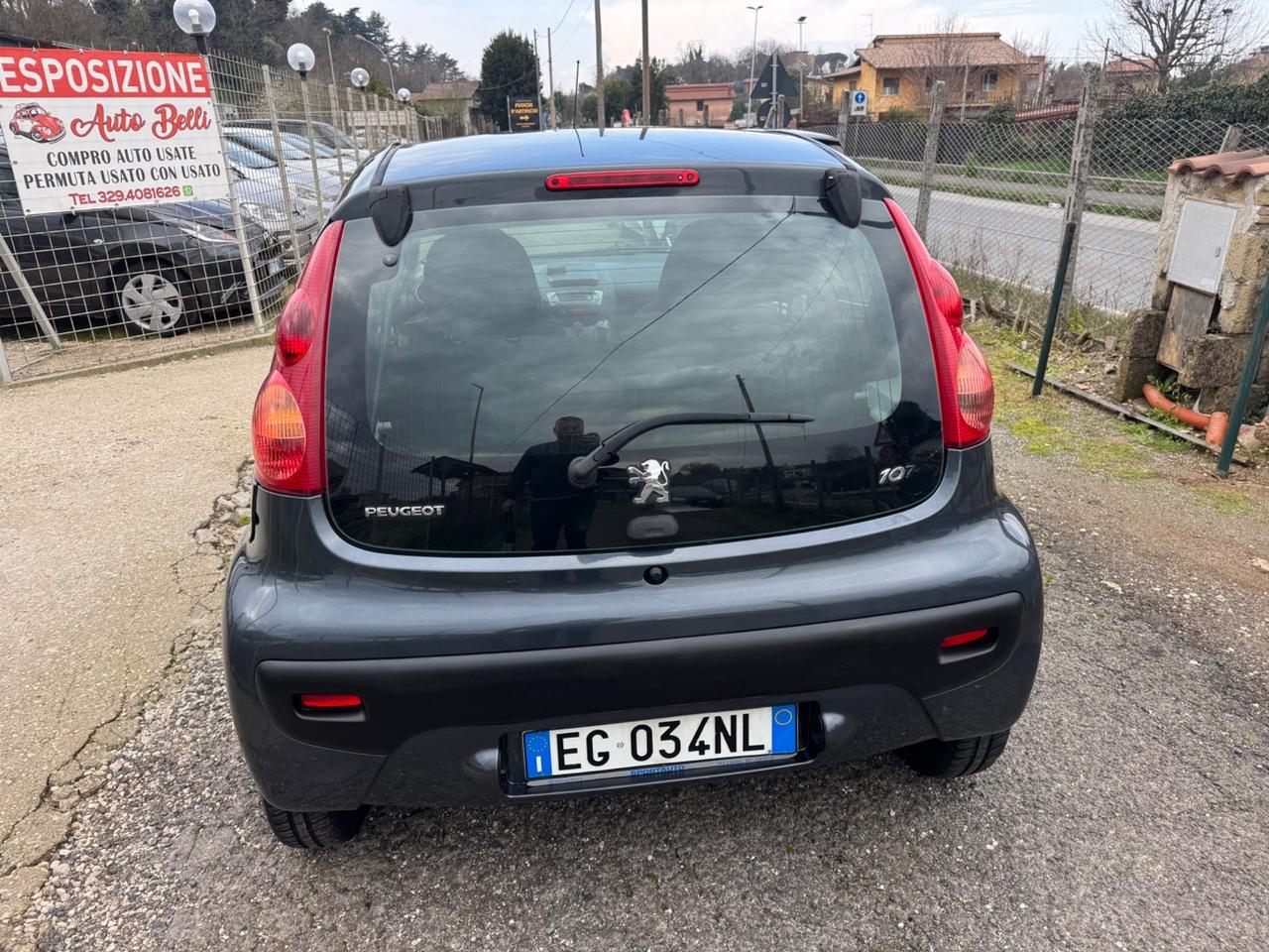 Peugeot 107 1.0 68CV 5p. Sweet Years 2Tronic NEOPATENTATI
