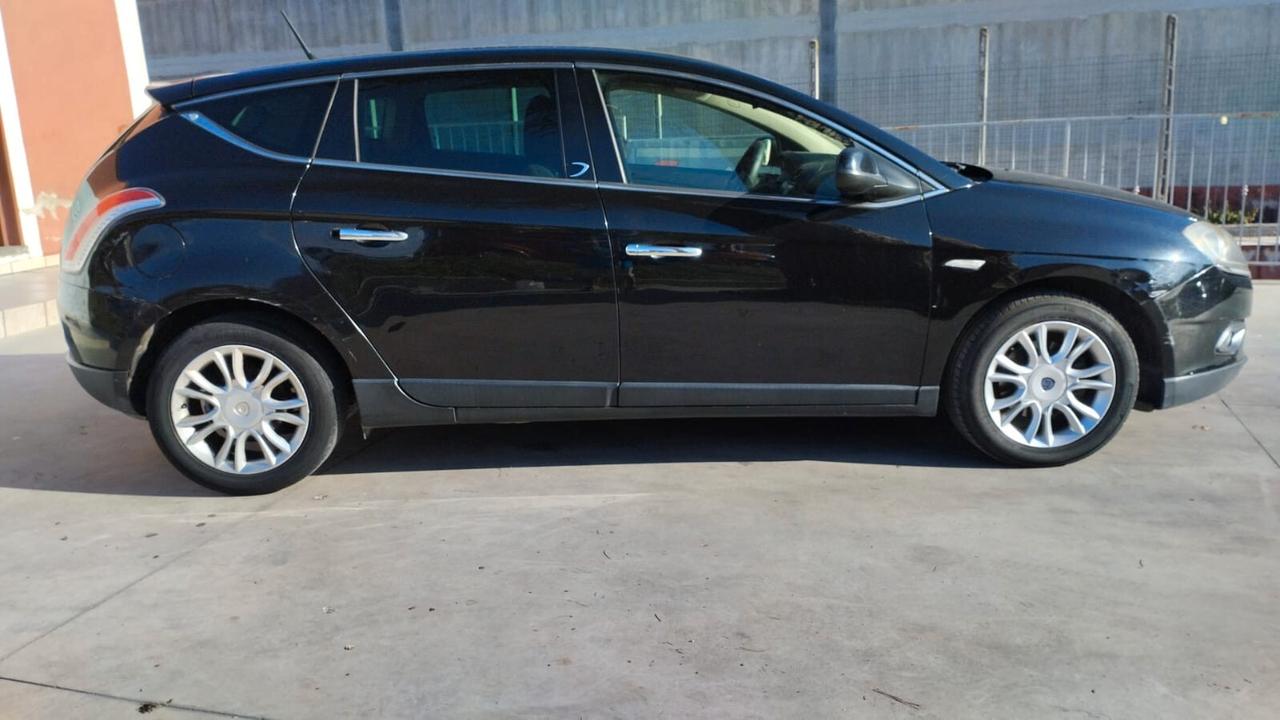 Lancia Delta 1.6 MJT DPF Selectronic Platinum