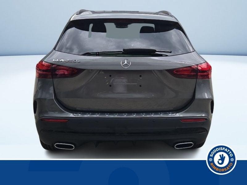 Mercedes-Benz GLA 250 E PLUG-IN HYBRID AUTOMATIC AMG line ADVANCED PLUS