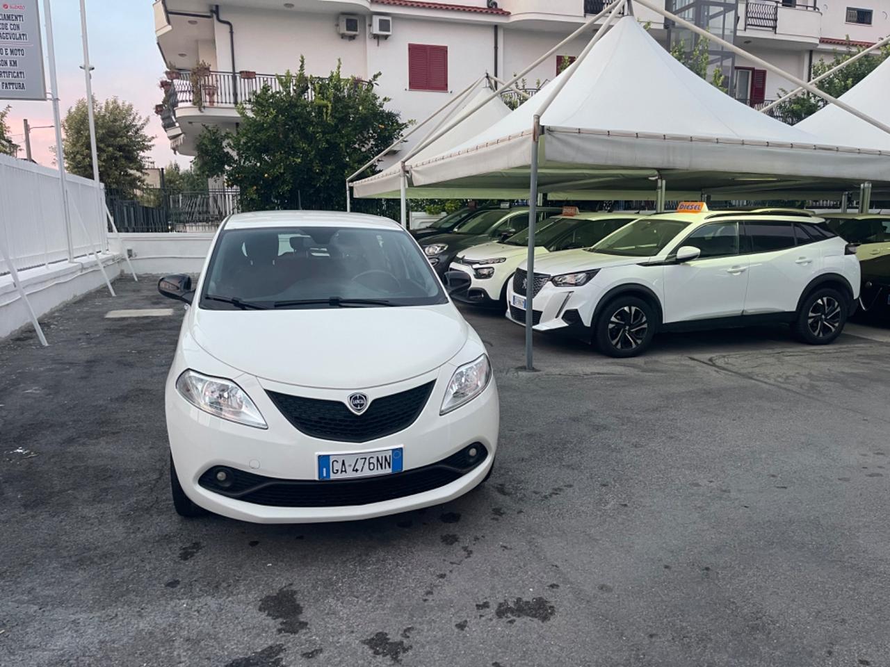 Lancia Ypsilon 1.2 69 CV 5 porte S&S Gold KM 78.000 CERTIFICATI!