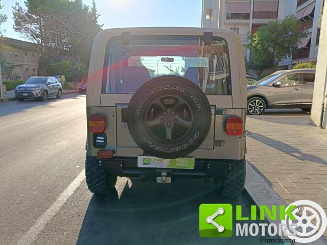 JEEP Wrangler SAHARA 2.5 BENZINA ASI