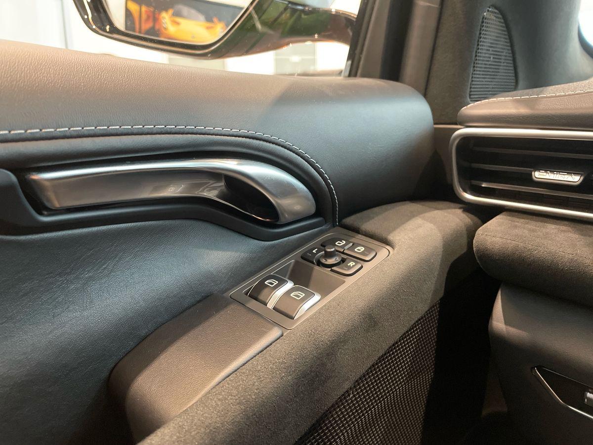 LOTUS EMIRA TURBO SE RACING LINE