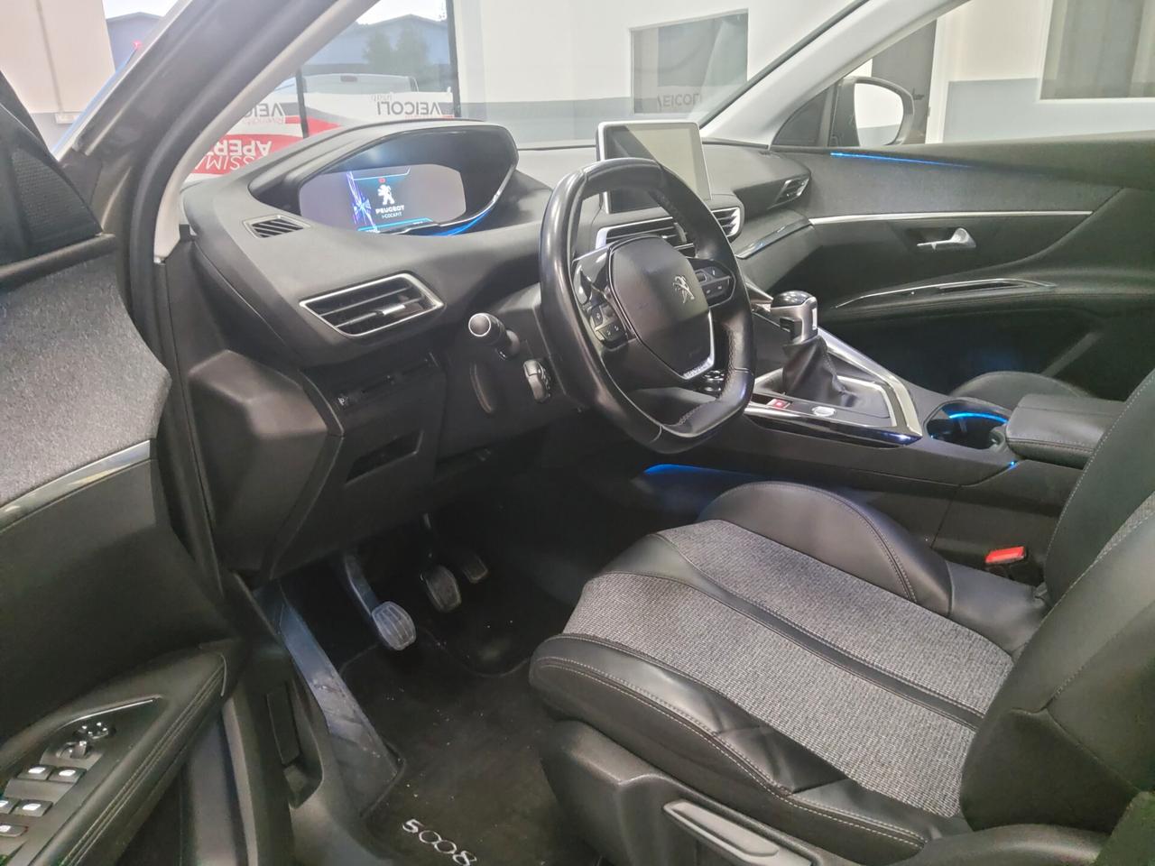Peugeot 5008 BlueHDi 150 S&S Allure
