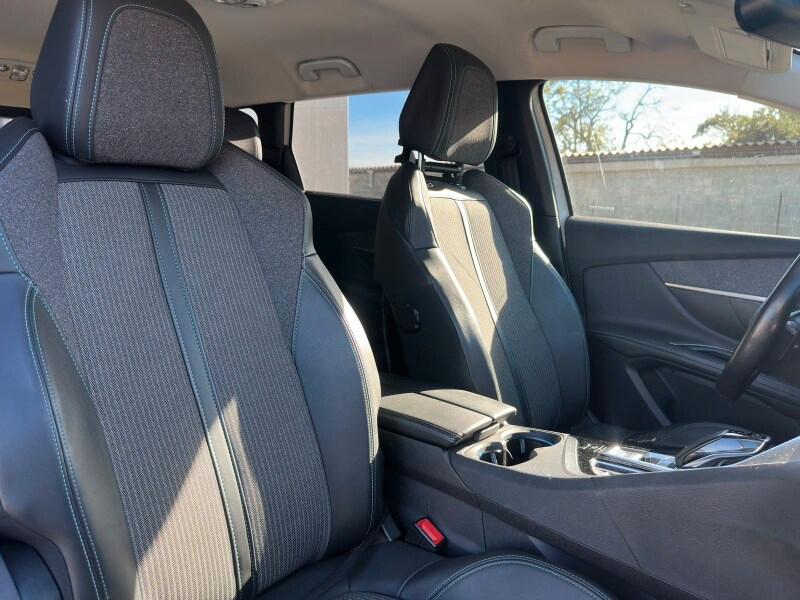 PEUGEOT 5008 2ª serie 5008 BlueHDi 130 S&S EAT...