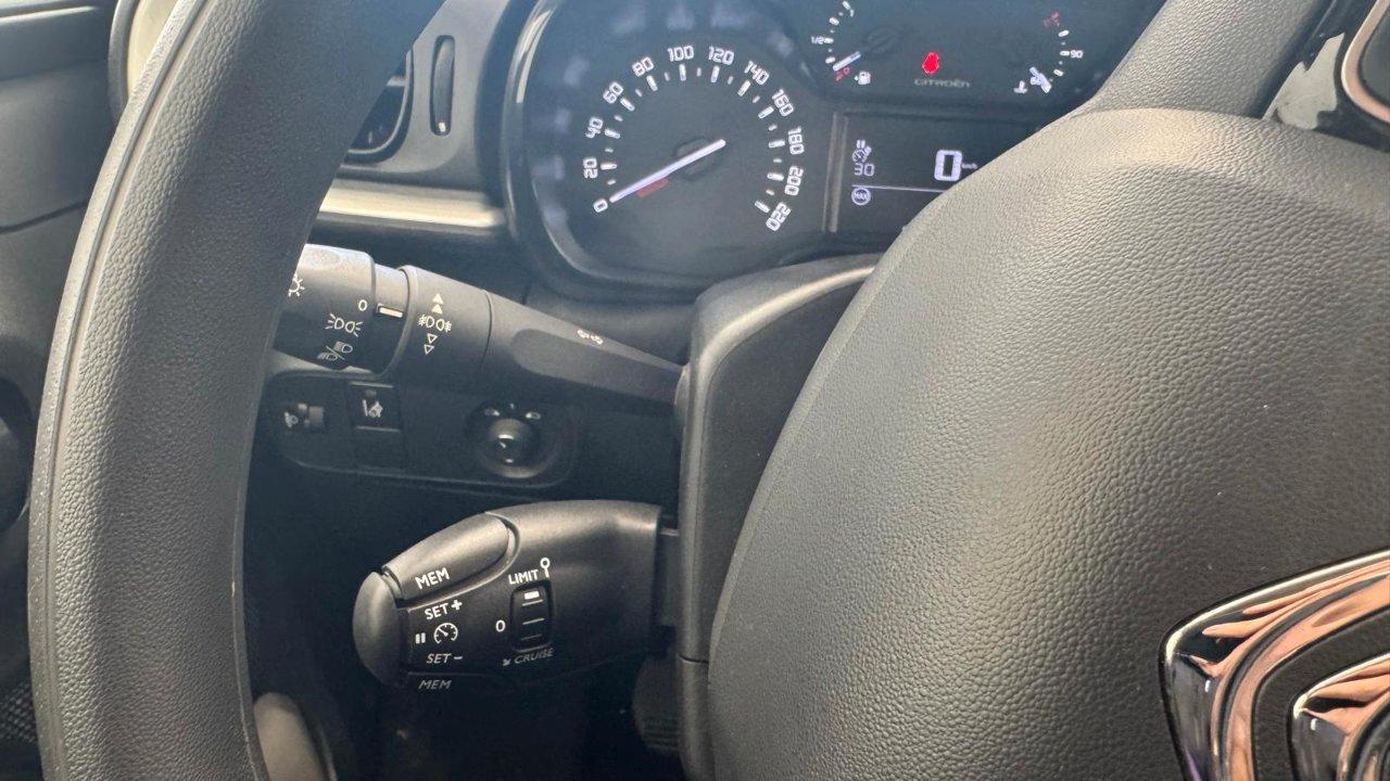 Citroen C3 1.2 puretech SHINE PLUS NAVI 83 Cv.