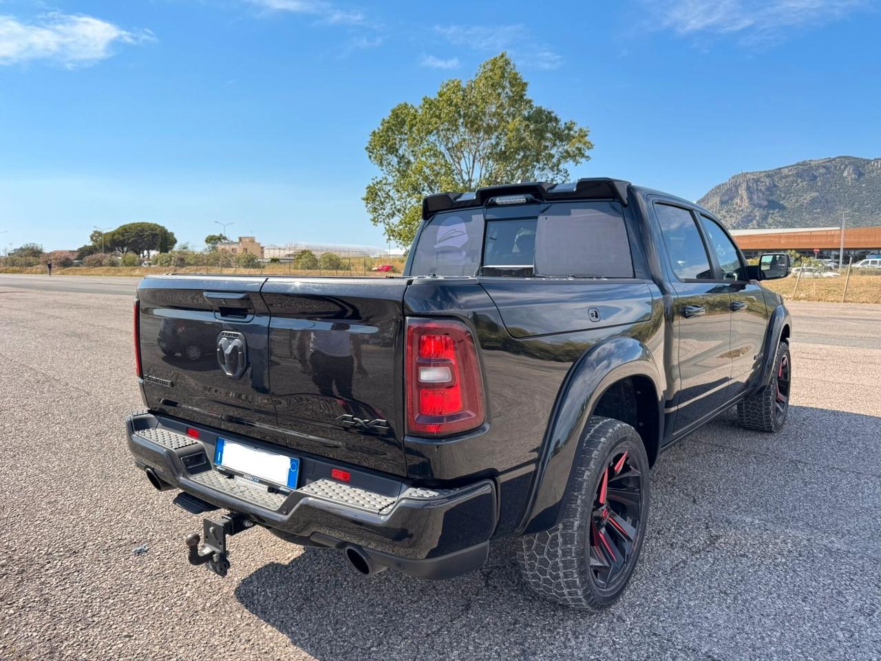 Dodge RAM 1500 3.0L I6 HURRICANE LARAMIE NIGHT PREMIUM