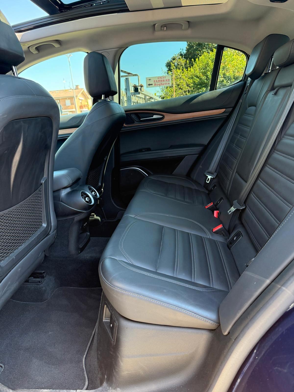 Alfa Romeo Stelvio 2.0 Turbo 200 CV AT8 Q4 Executive NESSUN VINCOLO