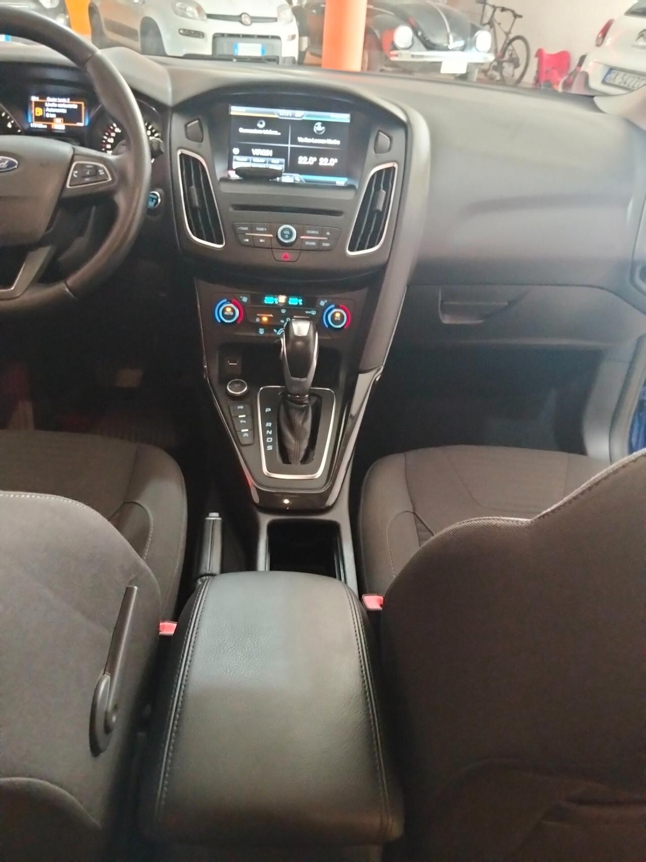 Ford Focus 1.5 TDCi 120 CV Start&Stop Powershift Business