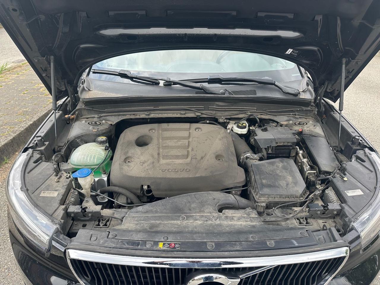 Volvo XC40 Momentum D3
