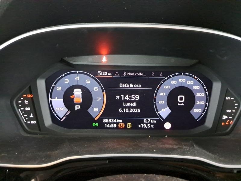 AUDI Q3 35 TFSI S tronic Business