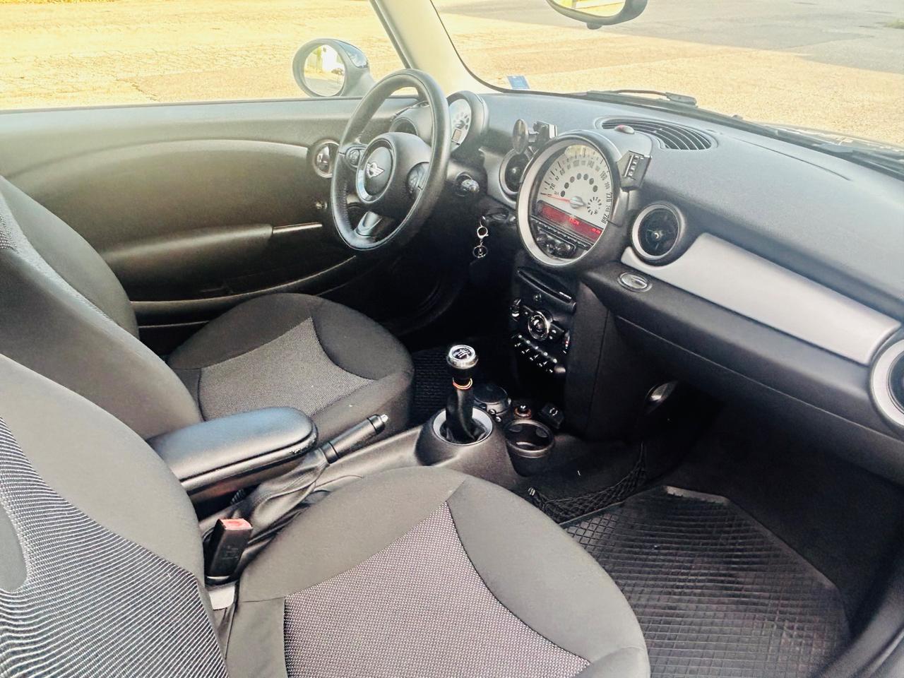 Mini Cooper D 1600 110cv 180000 km