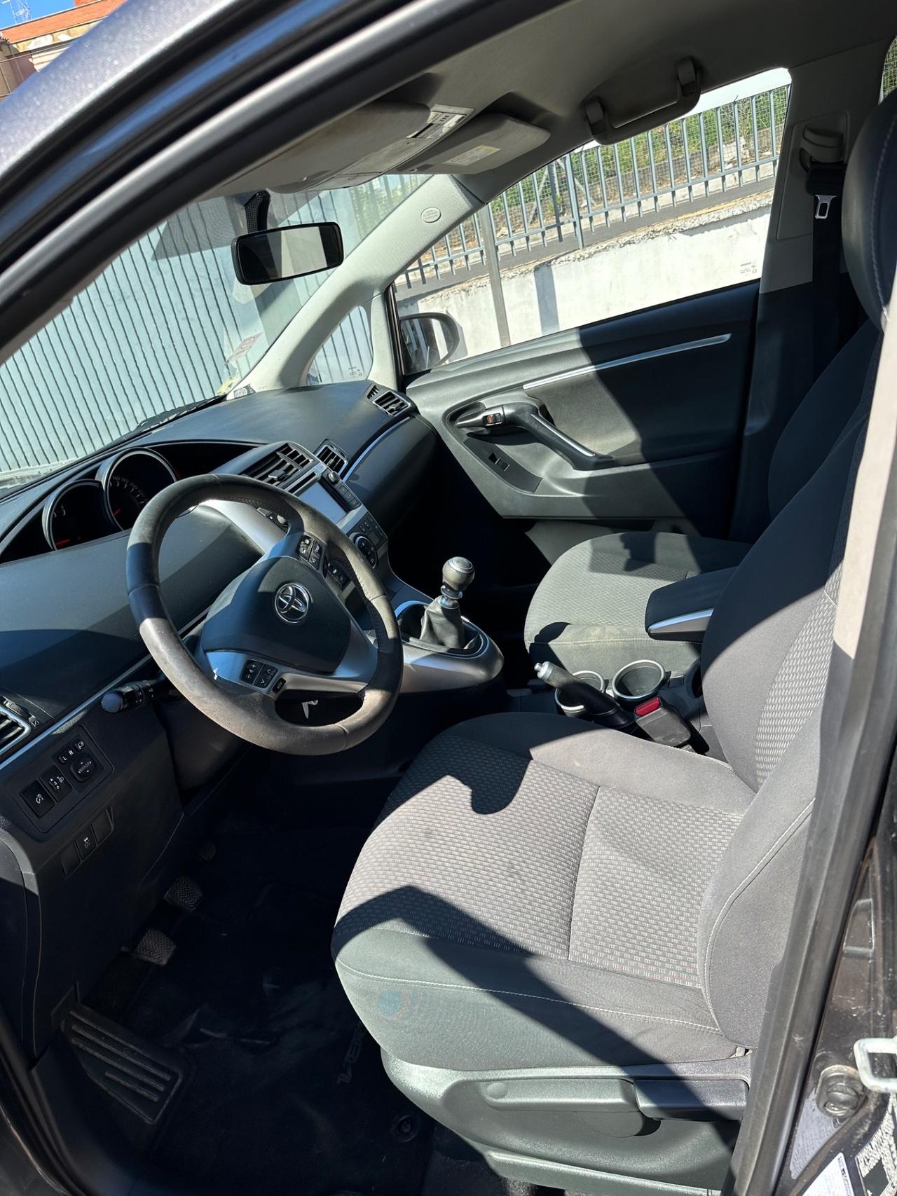 Toyota Verso 2.0 D Active 7 posti