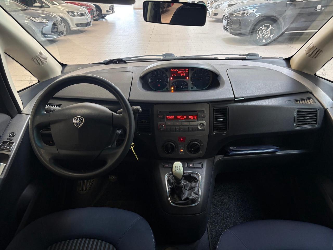 Lancia Musa 1.4 8v Diva (argento)