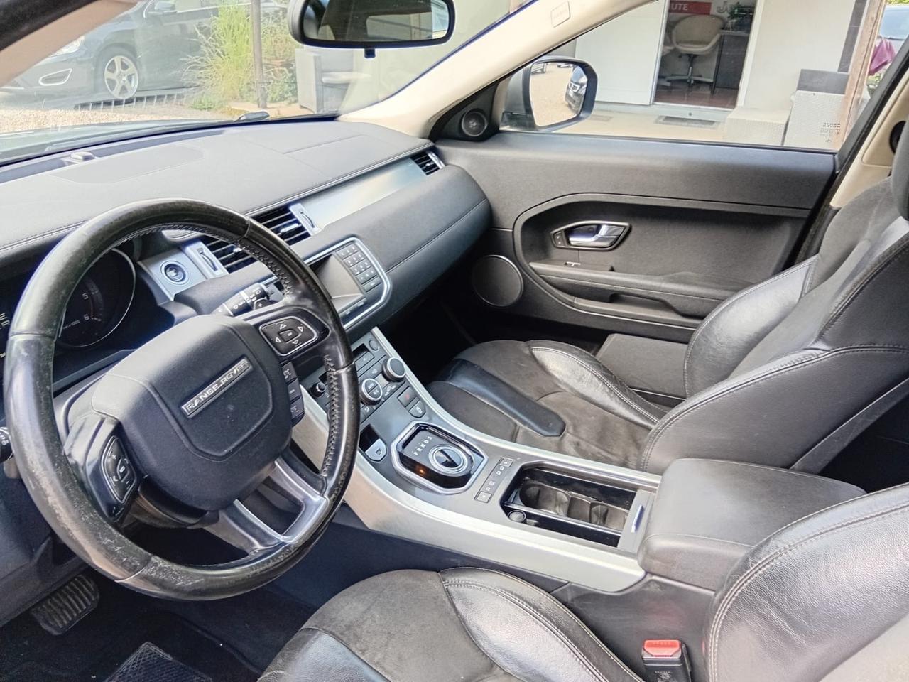 Land Rover Range Evoque 2.2 TD4 5p. Pure