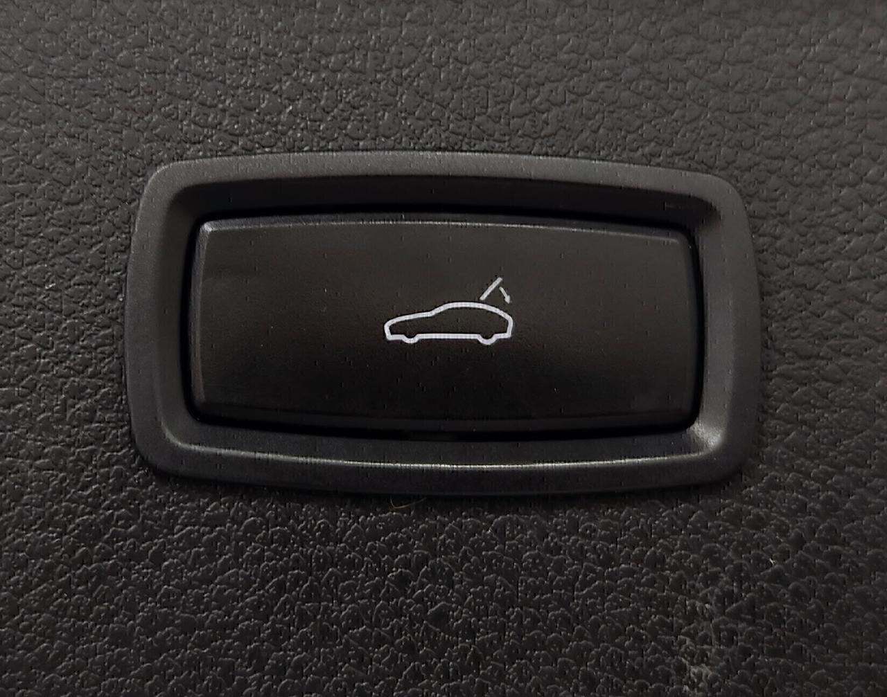 Porsche Macan 2.0 245cv Tetto Led