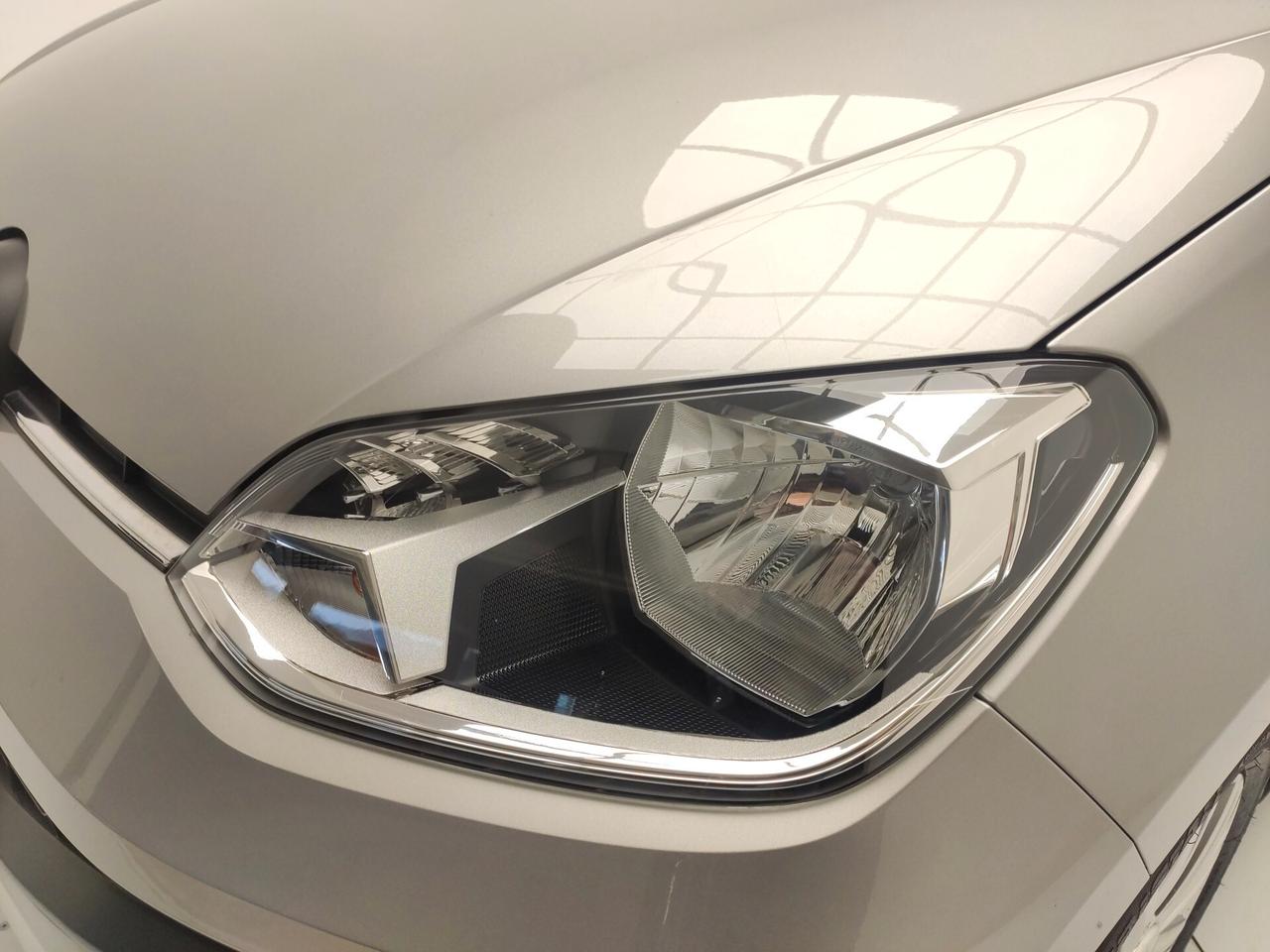 Volkswagen up! 1.0 5p. 68CV BMT-PARI AL NUOVO