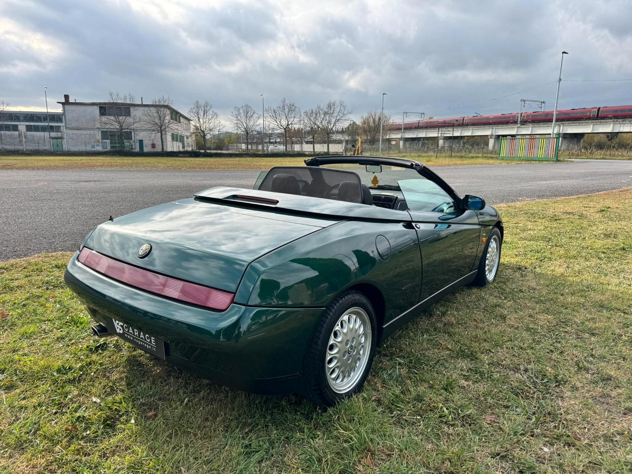 Alfa Romeo Spider 2.0 16v L (916) – 1996