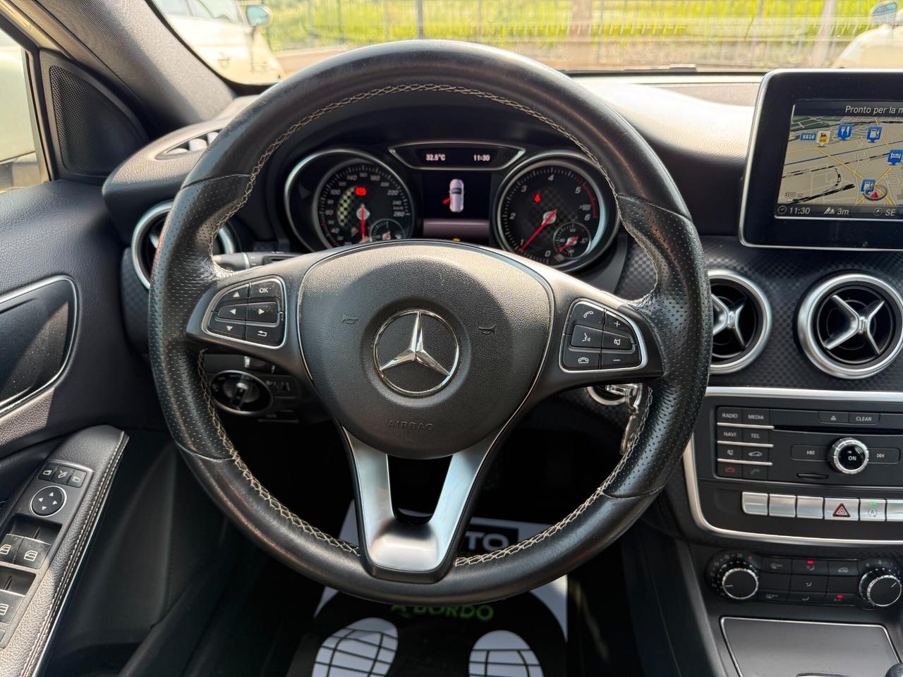 Mercedes-benz A 180 d Premium