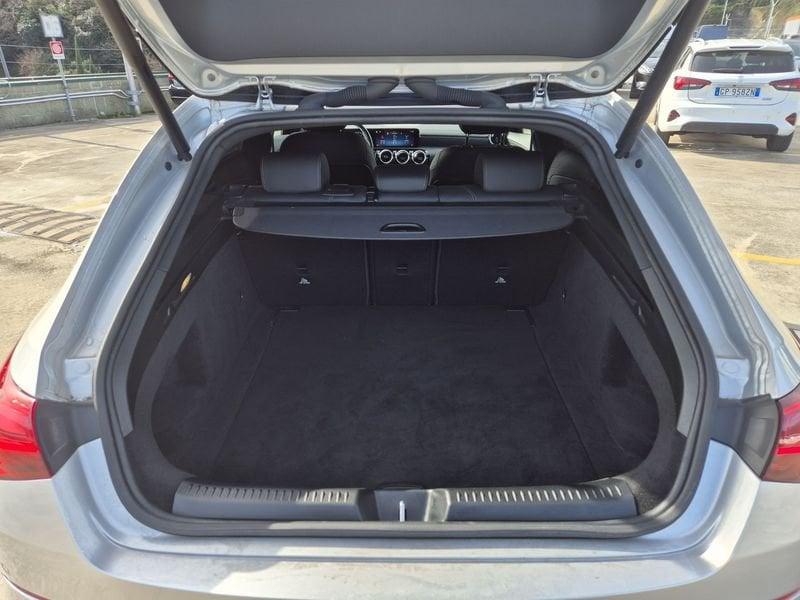 Mercedes-Benz CLA CLA Shooting Brake 200 d Night edition auto