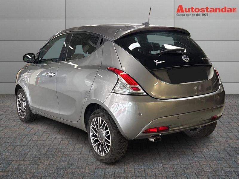 Lancia Ypsilon III 1.0 firefly hybrid Gold s&s 70cv