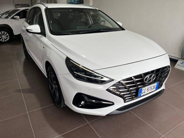 HYUNDAI i30 1.6 CRDi hybrid 39.000km