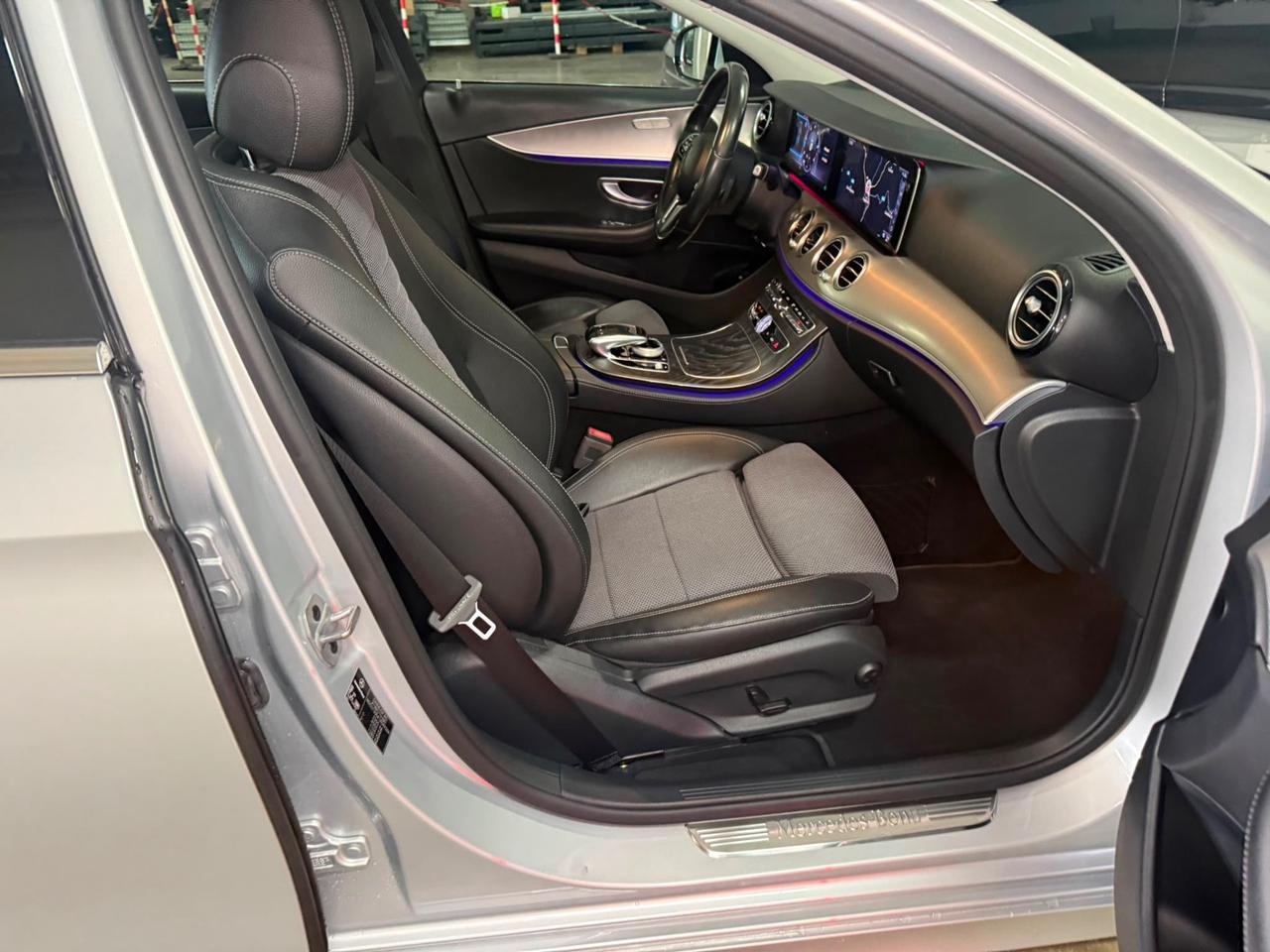 MERCEDES E 220 D 4MATIC AUTO PREMIUM PLUS