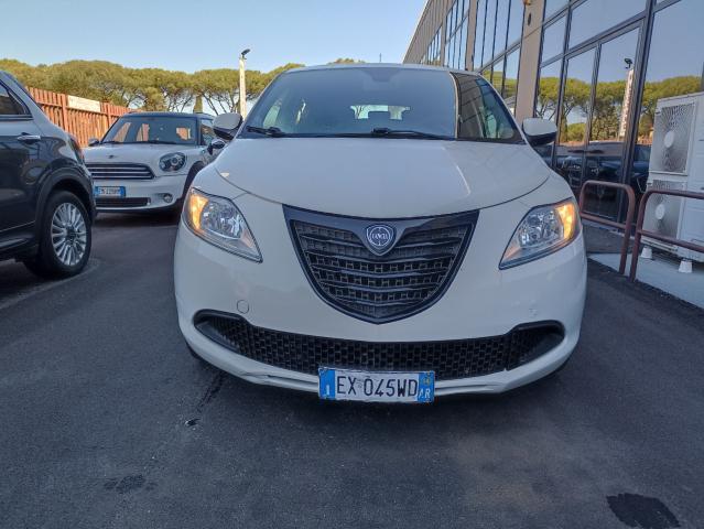 Lancia Ypsilon 1.3 95 cv Diesel Gold Black Packet