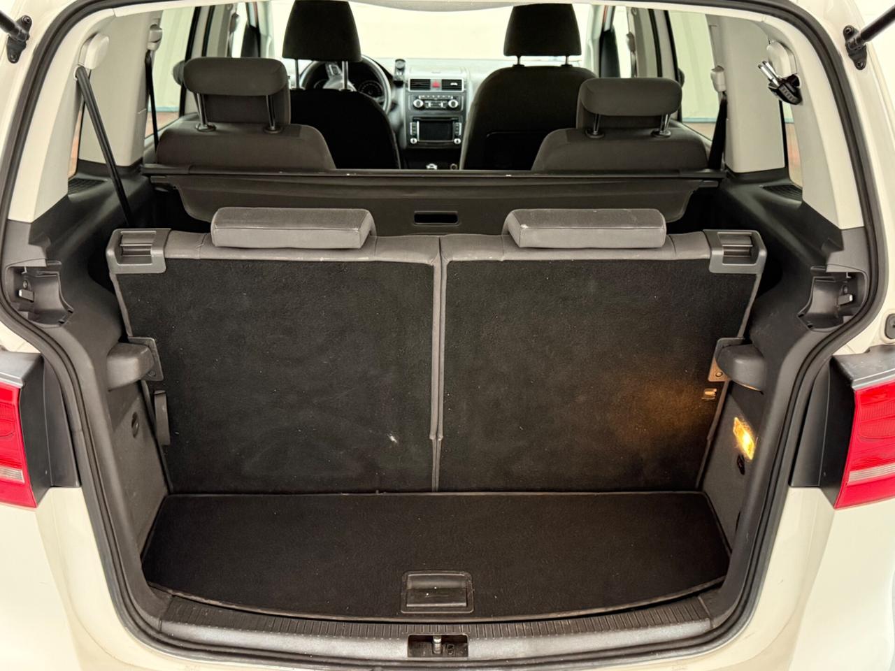 Volkswagen Touran 1.6 TDI 7posti con gancio traino