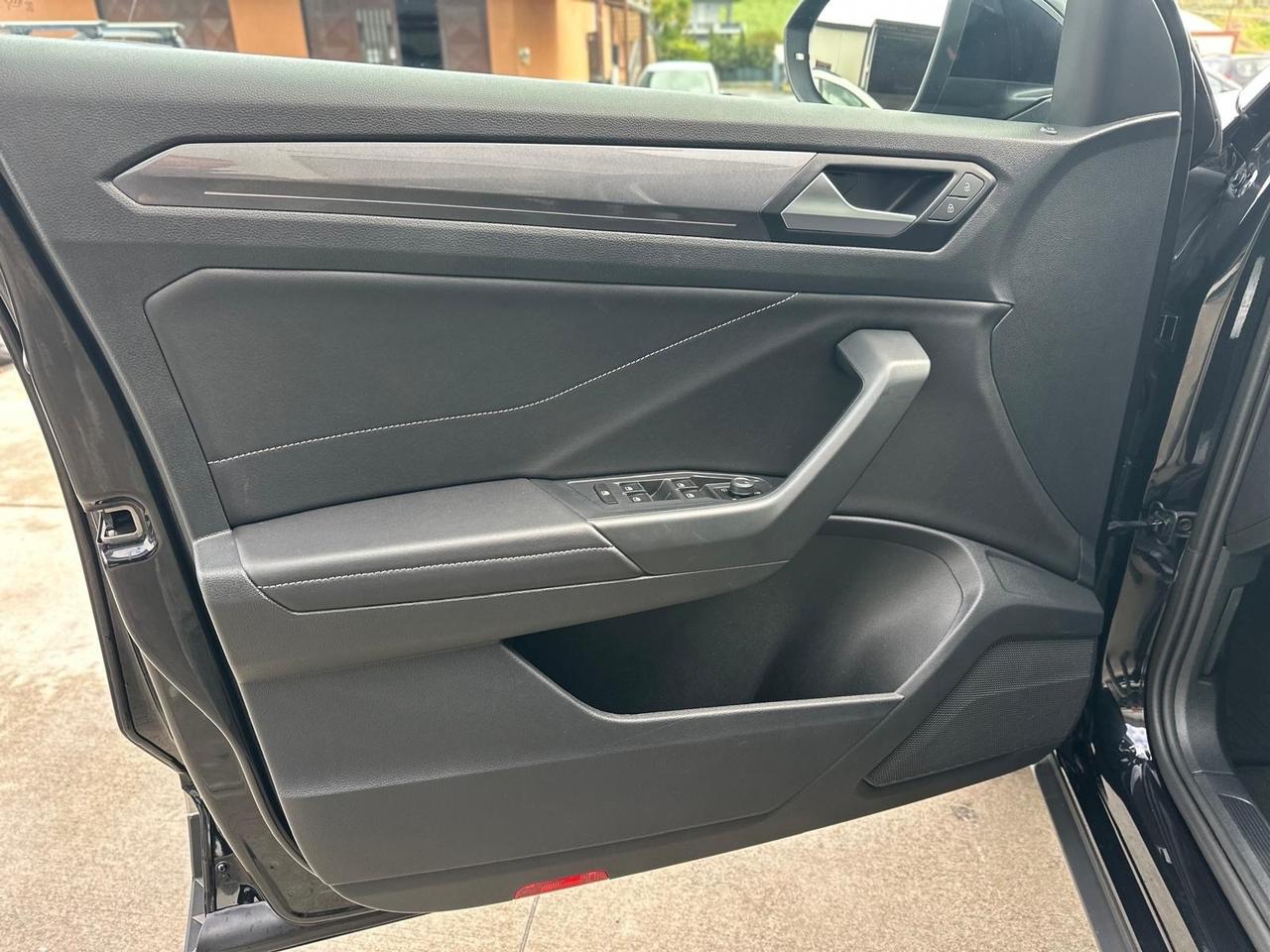 Volkswagen T-Roc 2.0 TDI SCR R-Line