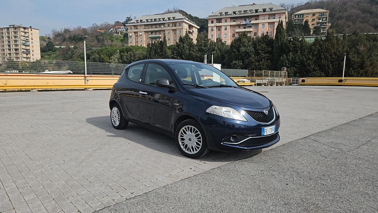 Lancia Ypsilon 1.2 GPL Ecochic Gold – Unico proprietario – GPL fino 2036 Lancia Ypsilon 1.2 GPL Ecochic Gold – luglio 2016