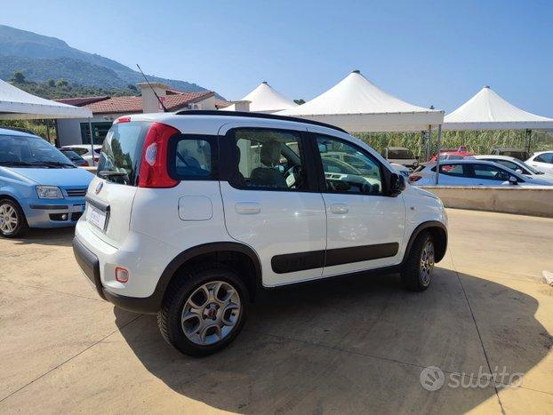 Fiat Panda 1.3 mjet 75 cv 4x4 - Neopatentati