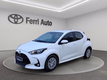 TOYOTA Yaris 1.5h active del 2023