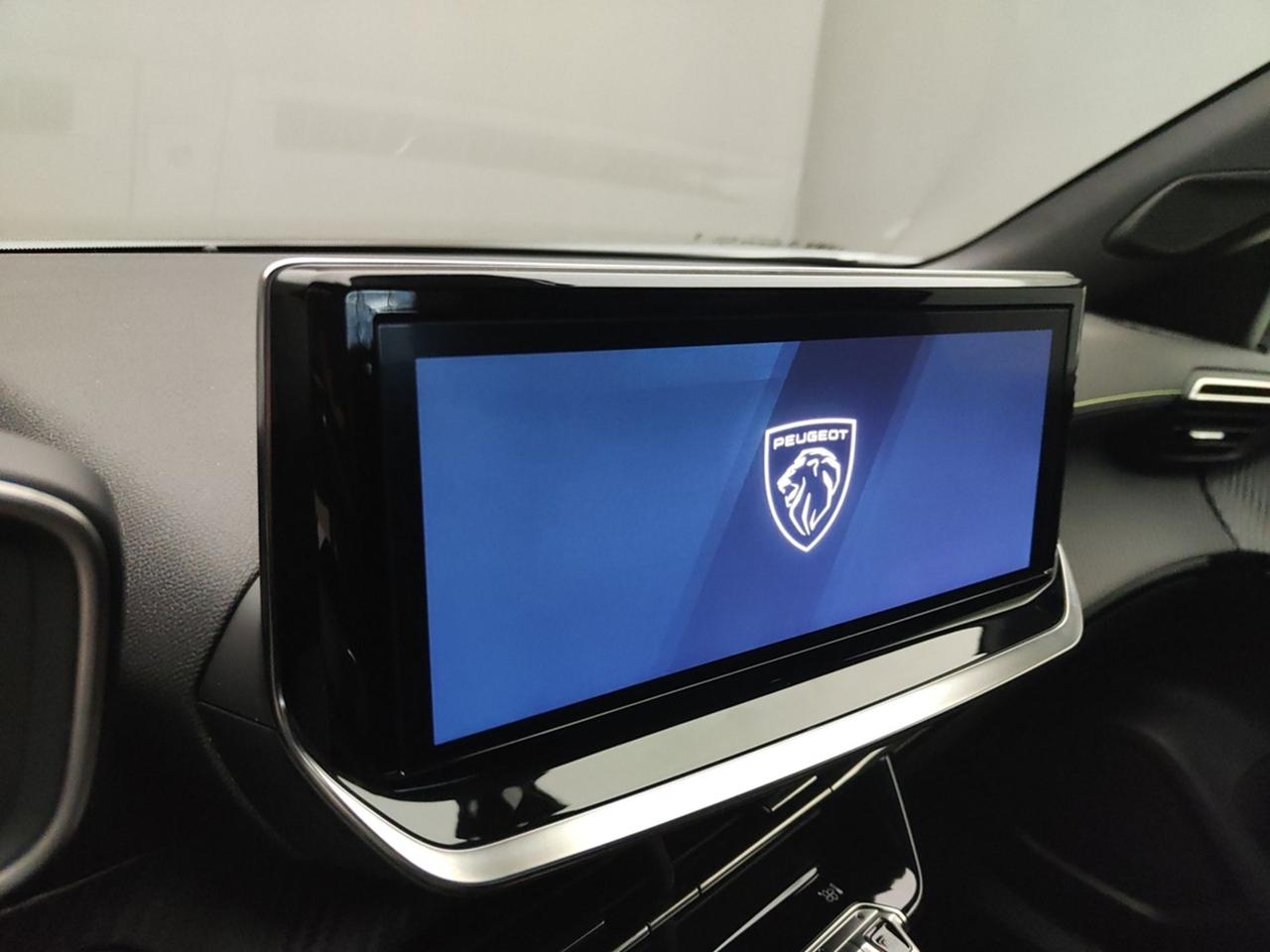 PEUGEOT 2008 II 2020 2008 1.2 PURETECH 130CV GT EAT8